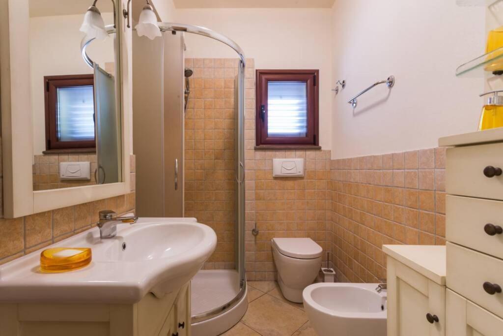 A Charming Country Cottage + Bikes And Kayaks 博萨 外观 照片